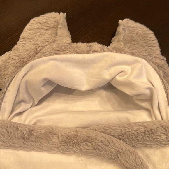 Just Born Gender Neutral Baby Elephant Baby Hooded Towel wrap! Perfect for bath! - Picture 2 of 8